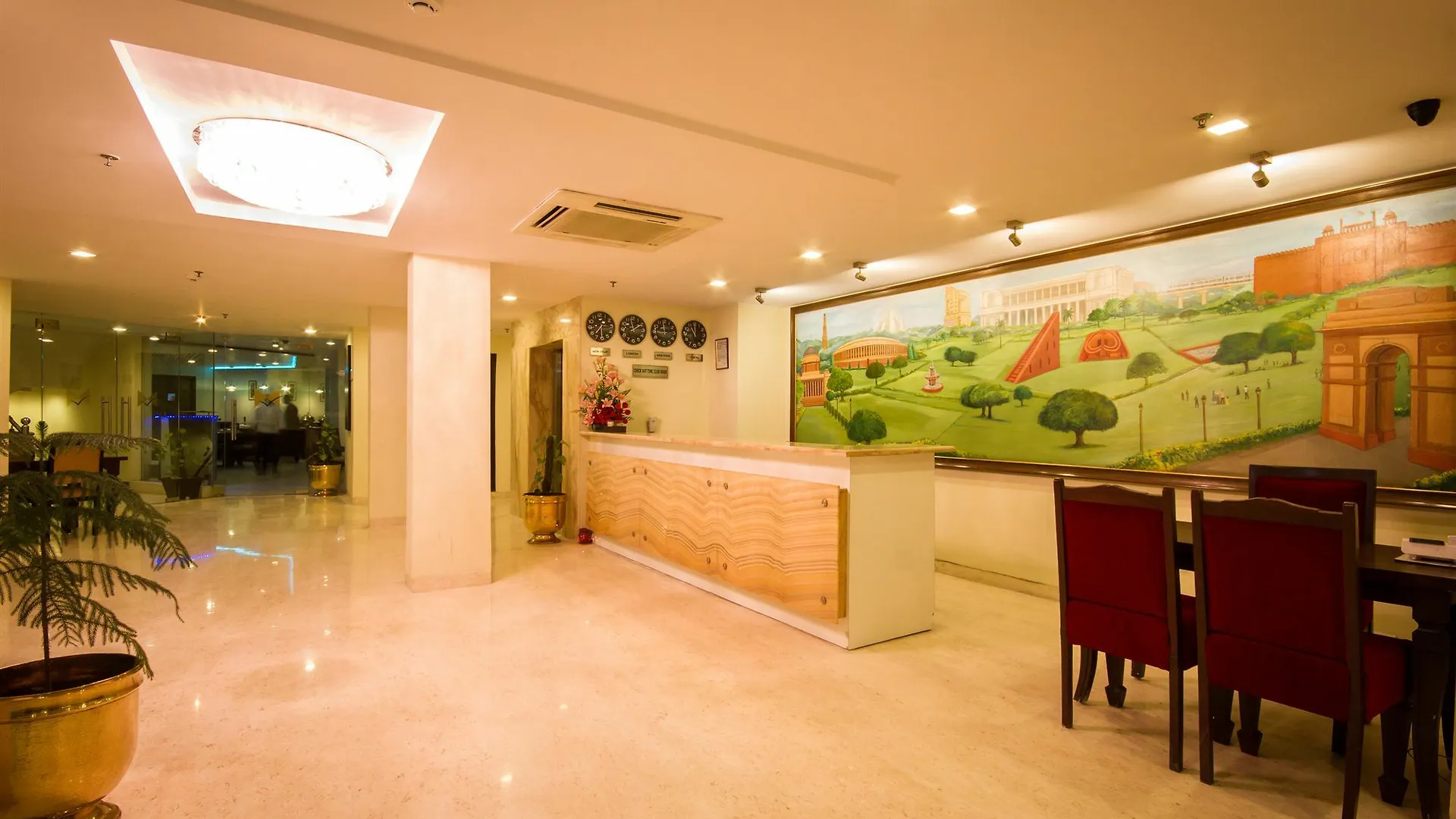 Hotel Classic Diplomat New Delhi 3*,